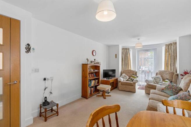 Minster Drive, Herne Bay photo 4