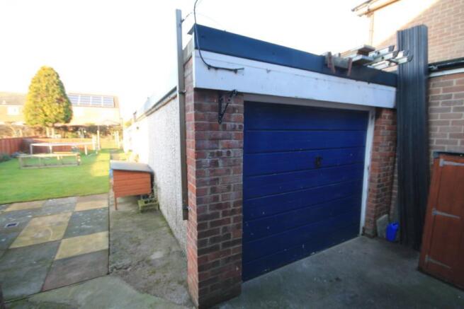 GARAGE 2