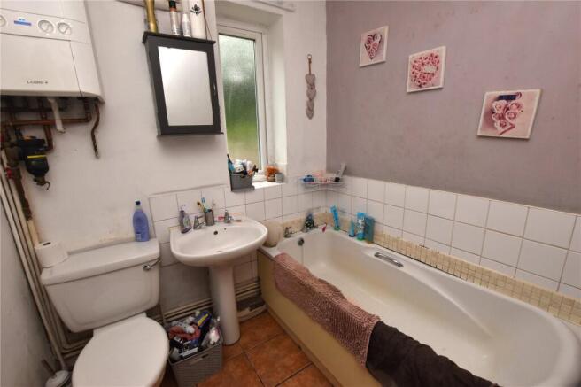 3 bed Semi-Detached for sale Image 5