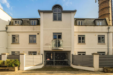 Pouparts Place, Twickenham, TWICKENHAM, TW2