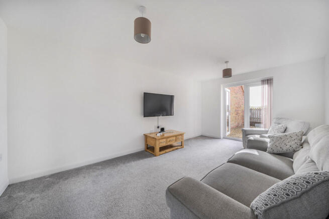 1447811-3-69dffd4...