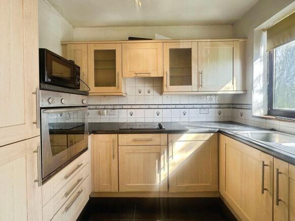 Heywood Court, Manchester photo 3