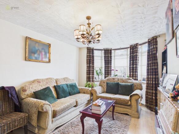 cam05591g0pr0164still033