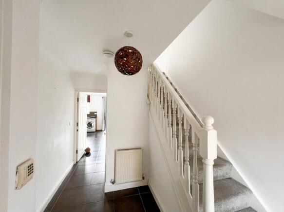 4 bed Semi-Detached for sale Image 5
