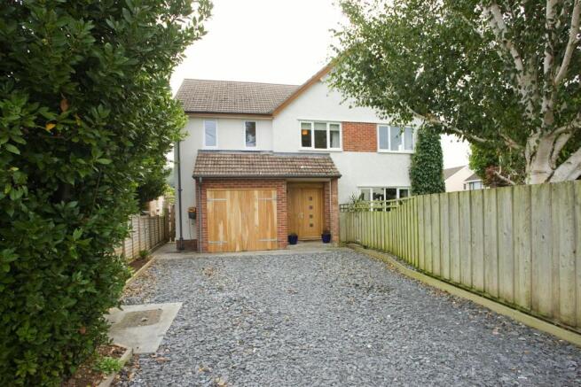 4 Orchard Way BS27 3LA