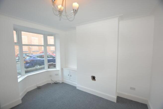 3 bed Terraced to rent Image 4