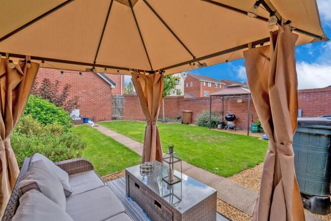 5, Hinges Road, Bloxwich, Walsall, WS3 2LL (26).jp