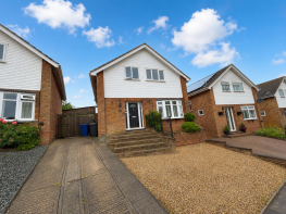 12, Pine Close, Manningtree CO11 1TP