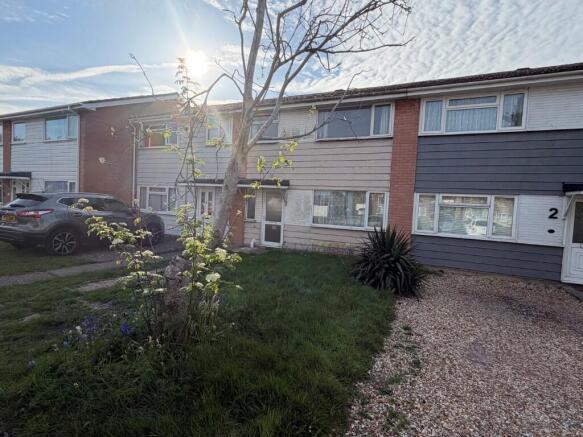 3-bed terraced on The Hawthorns, Christchurch, Dorset, BH23, £275,000