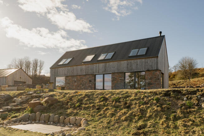 269937 - 3 Achnacree Bay View, Oban-37.jpg