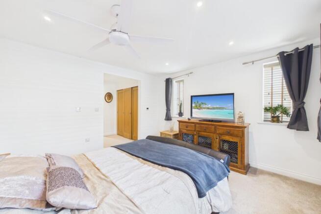 EweMove -  Spalding - Weston Hills - Bedroom