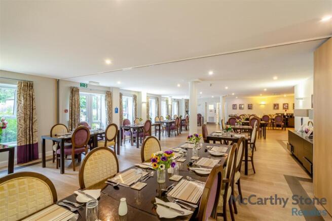 2 bed Apartment for sale Image 9