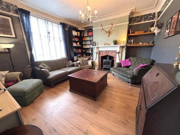 2 bed Semi-Detached for sale Image 4