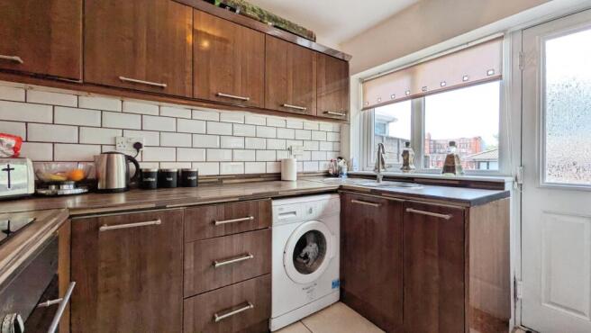 2 bed Terraced for sale Image 7