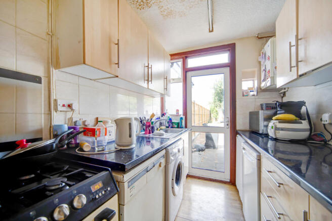 Waltham Avenue 04