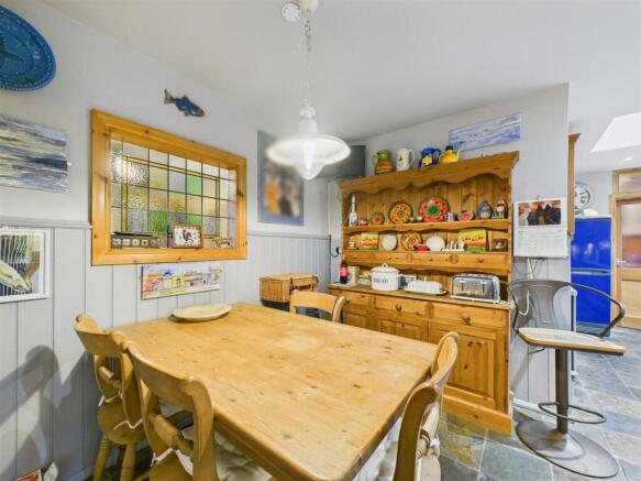 3 bed Detached for sale Image 11