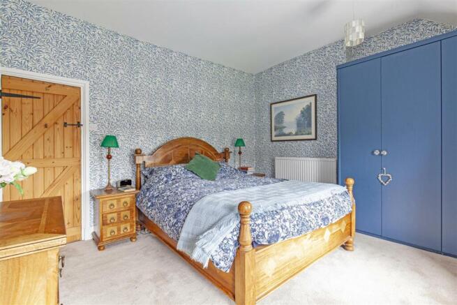 Bedroom 2-2.jpg
