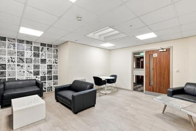 1 bed Flat to rent Image 8
