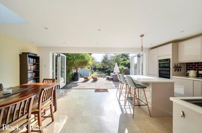 Kitchen/Dining