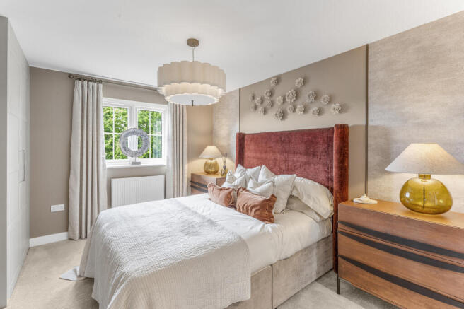 4 bed Detached for sale Image 8