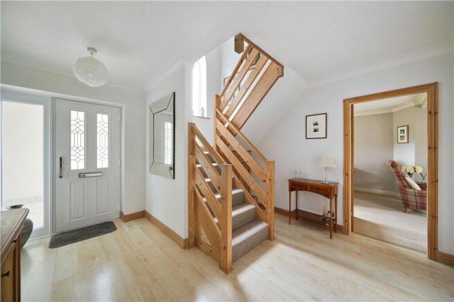4 bed Detached for sale Image 8