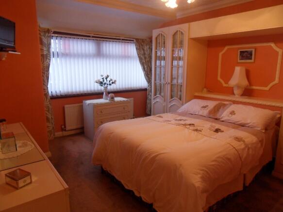 BEDROOM 1