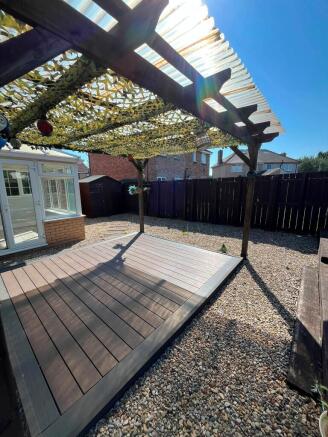 2 bed House to rent Image 5