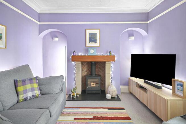 2 bed Semi-Detached for sale Image 9