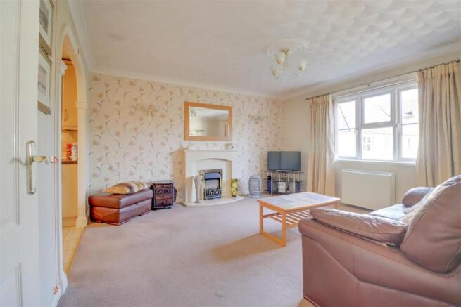 35 SYCAMORE COURT.jpg