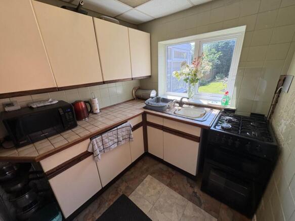 3 bed Semi-Detached for sale Image 9