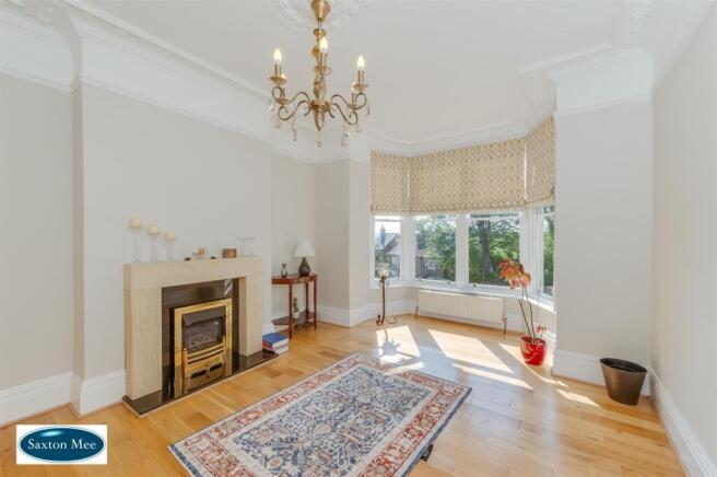 5 bed Semi-Detached for sale Image 10