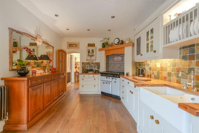 KITCHEN/DINER