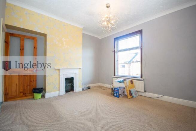 2 bed Terraced for sale Image 10