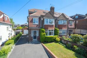 8, Primley Park Grove, Alwoodley, Leeds LS17 7JD