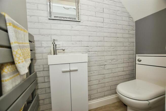 3 bed Detached for sale Image 12