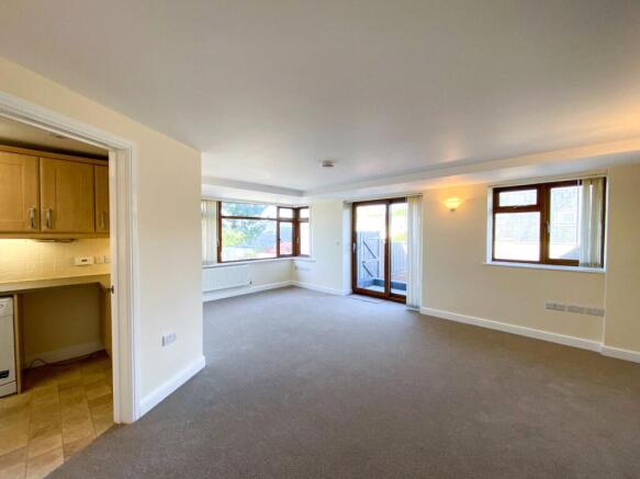 Sitting/Dining Room