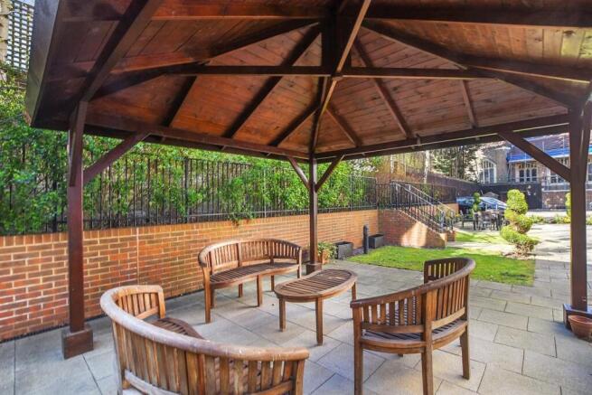 07-5939GCMCS - 15 Springhill House - Garden 2 - Or