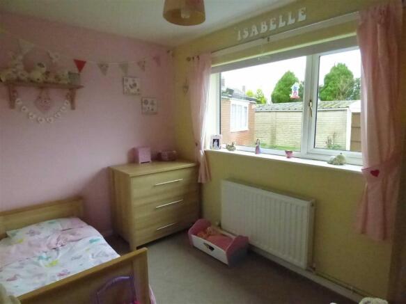 BEDROOM 2