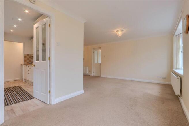 3 bed Bungalow for sale Image 4