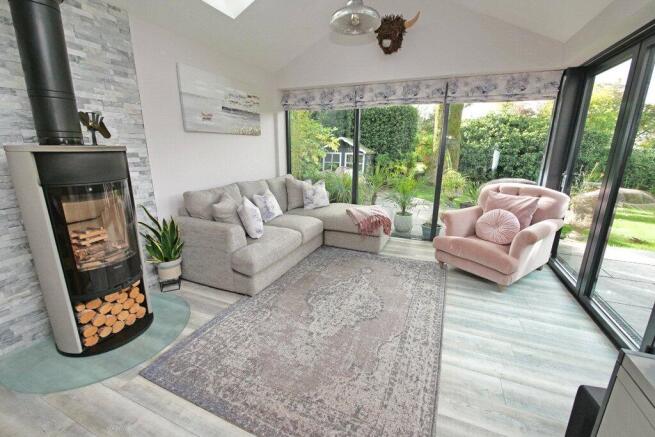 3 Sykes Close, Salterforth, Lancashire, BB18 5SZ photo 4