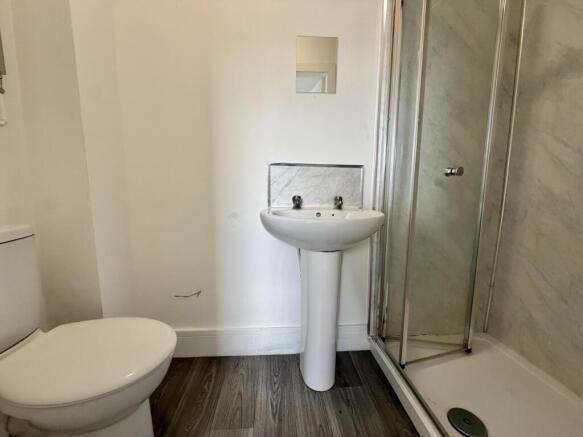 8 bed Terraced to rent Image 10