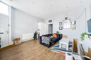 Ground Floor Flat Front, 178, Blackhorse Lane, Walthamstow E17 6AD
