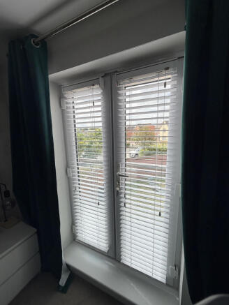 2 bed Apartment for sale Image 8