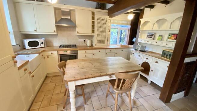 BREAKFAST KITCHEN