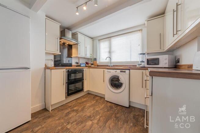 KITCHEN: