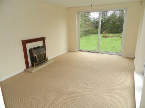 GARDEN ROOM/SITTING 