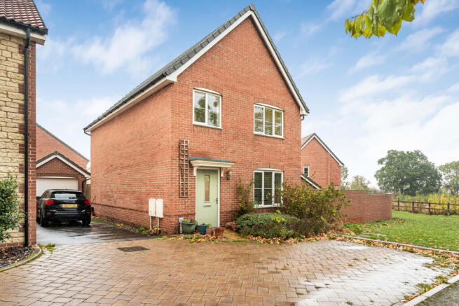 4-bed detached on Tom Gaughan Way, Didcot, OX11, £490,000