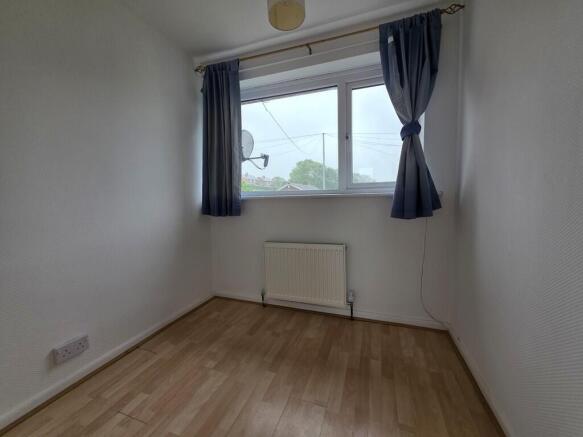 3 bed Semi-Detached to rent Image 8
