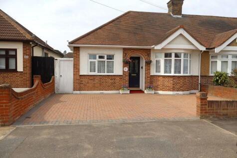 Crofton Road, Woodside, Grays, Essex, RM16