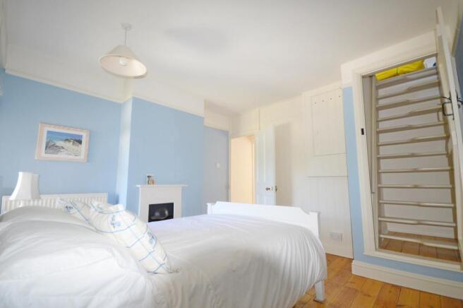 Master bedroom prope